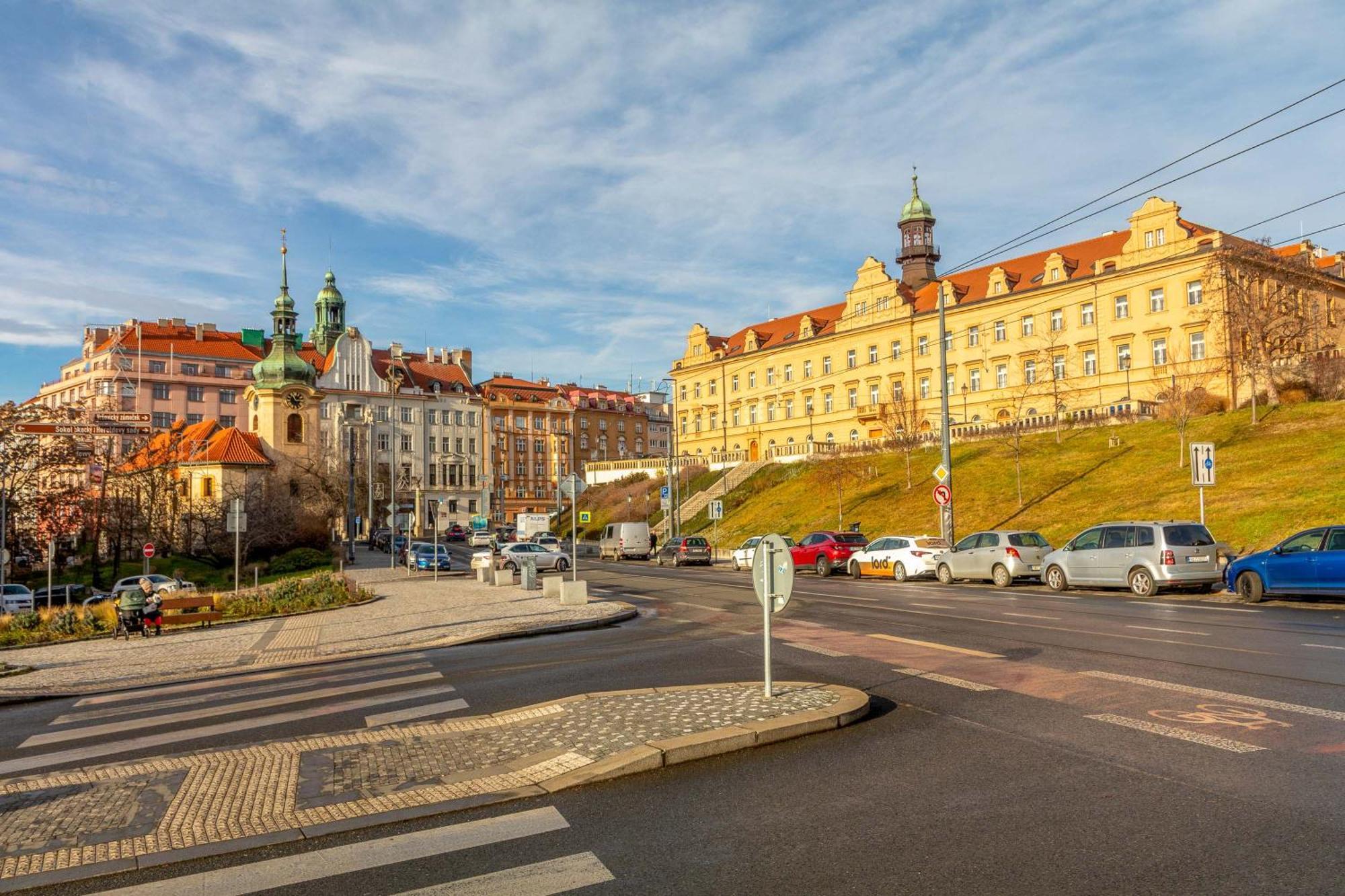 Apartament Sunny Luxury Grebovka