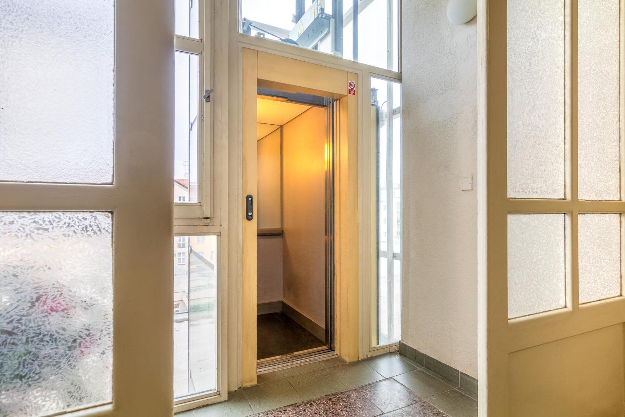 Sunny Luxury Grebovka Apartament